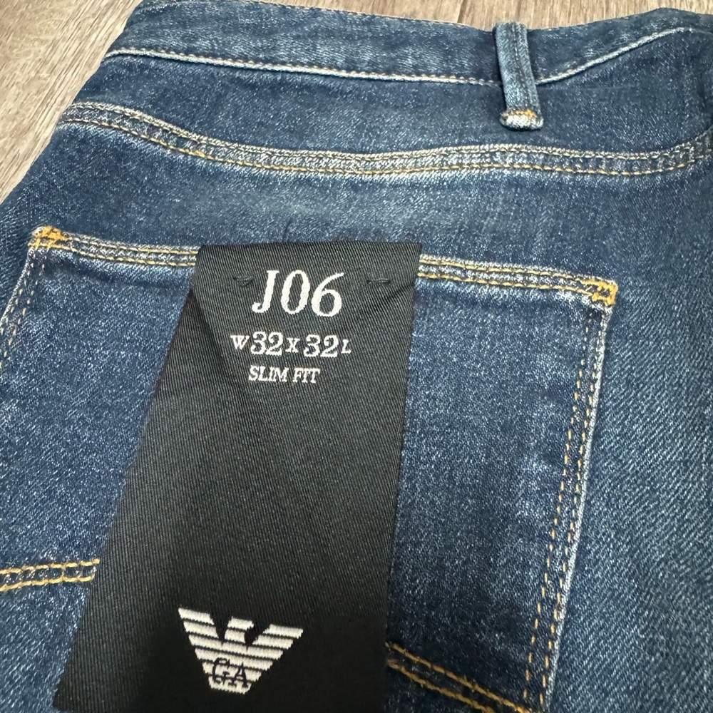 Jeans - Picture 2 of 6